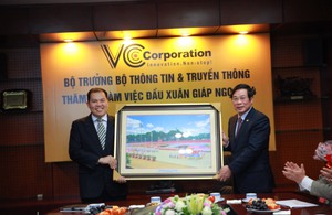 Bộ trưởng Bộ TT&TT Nguyễn Bắc Son: "VCCorp đang đi đúng hướng bằng chính trí tuệ của mình"